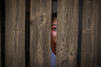 Claustrofobia: síntomas, causas y tratamiento psicológico eficaz